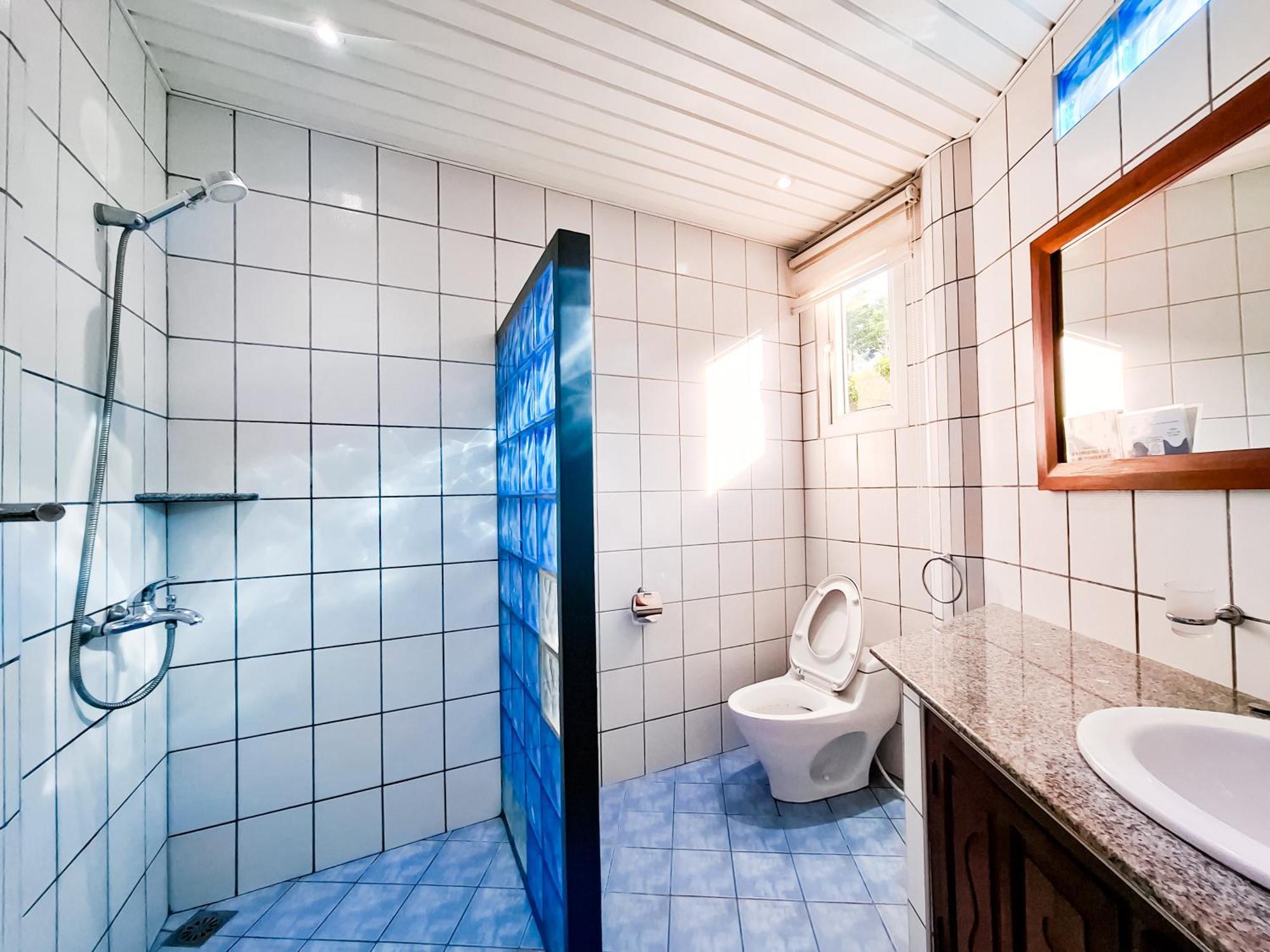 Aissatou Beach Resort Balabag  Zewnętrze zdjęcie
