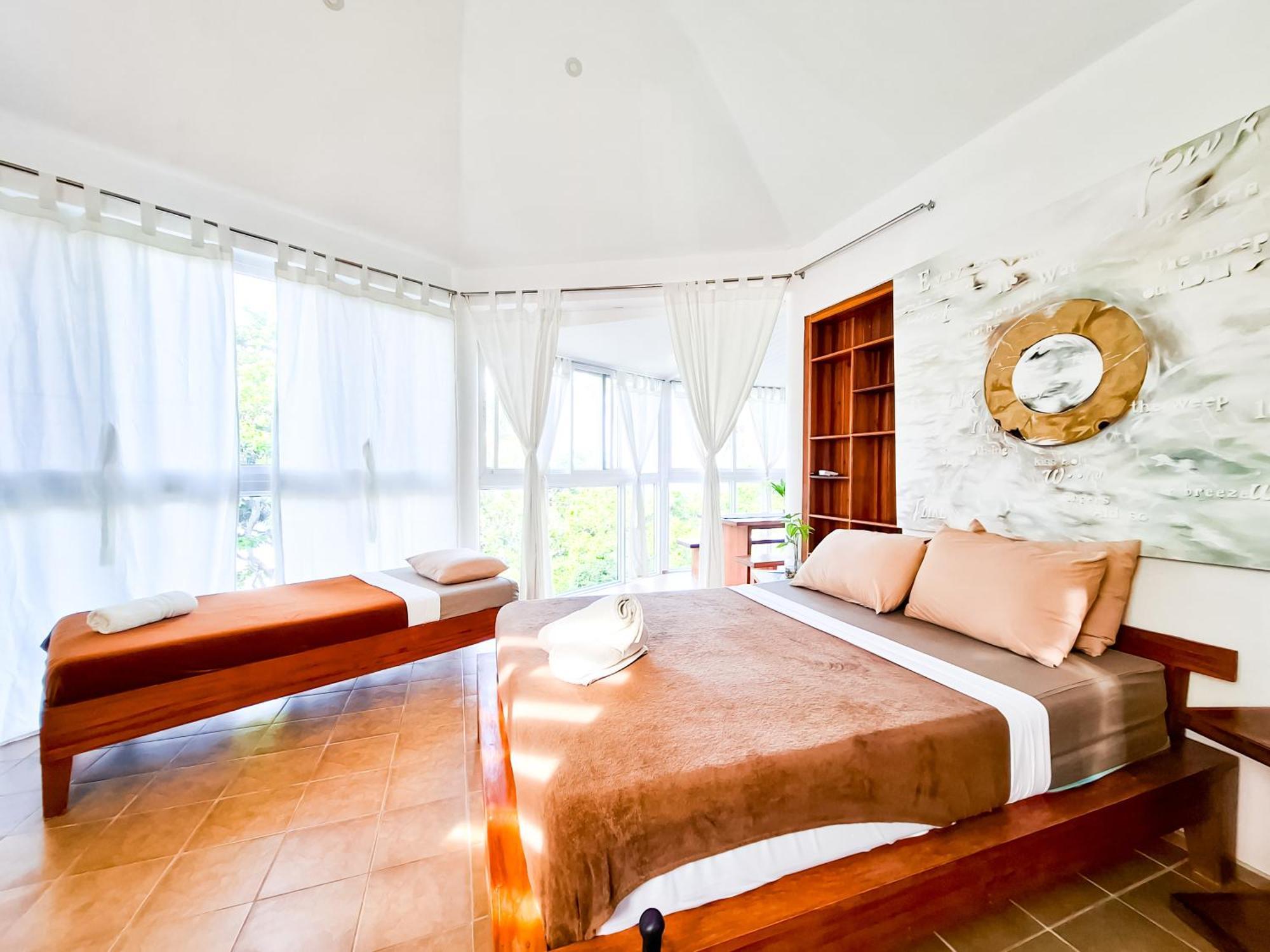 Aissatou Beach Resort Balabag  Zewnętrze zdjęcie