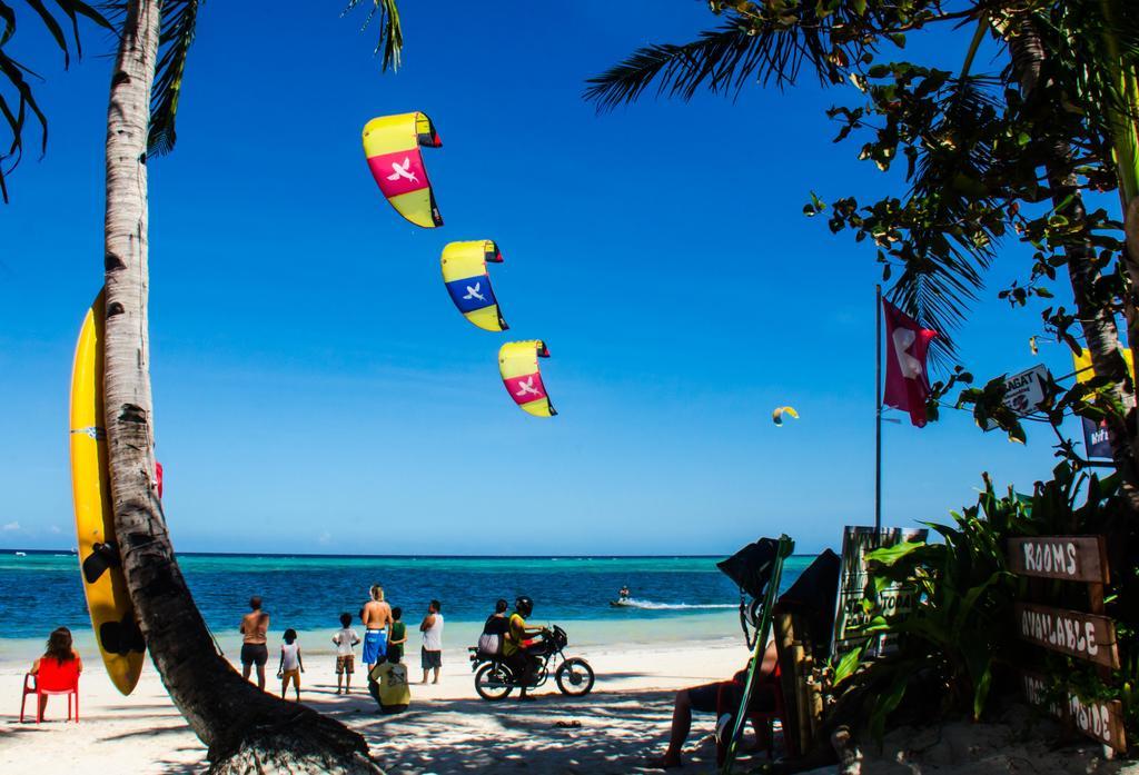 Aissatou Beach Resort Balabag  Zewnętrze zdjęcie