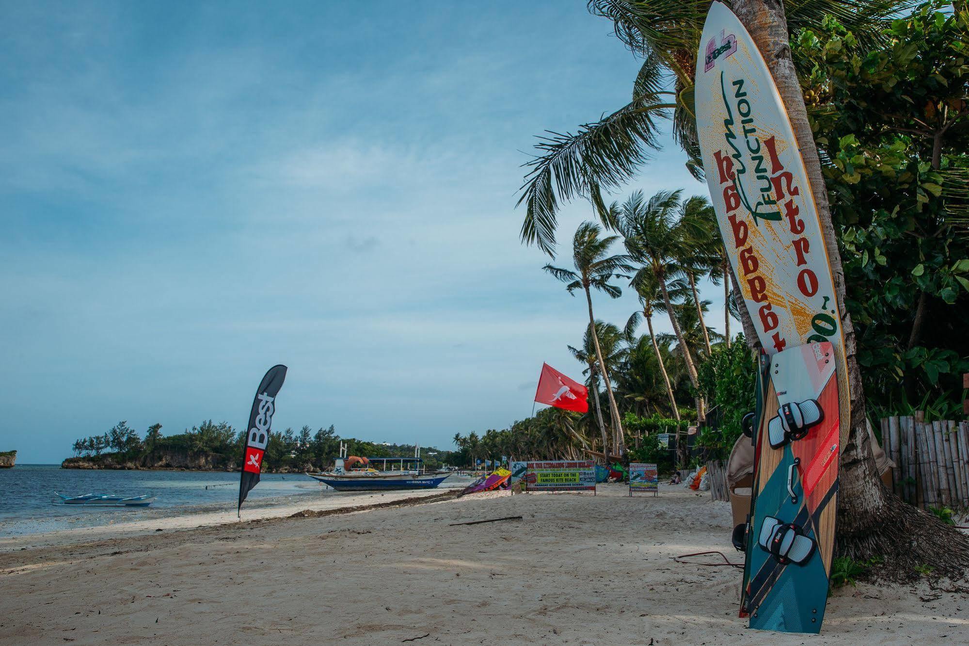 Aissatou Beach Resort Balabag  Zewnętrze zdjęcie