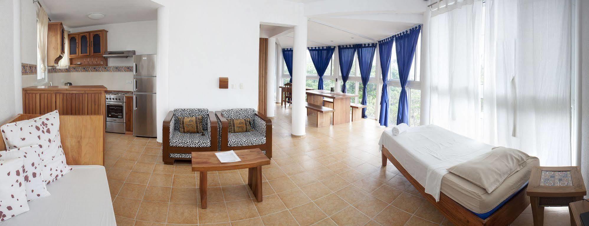 Aissatou Beach Resort Balabag  Zewnętrze zdjęcie